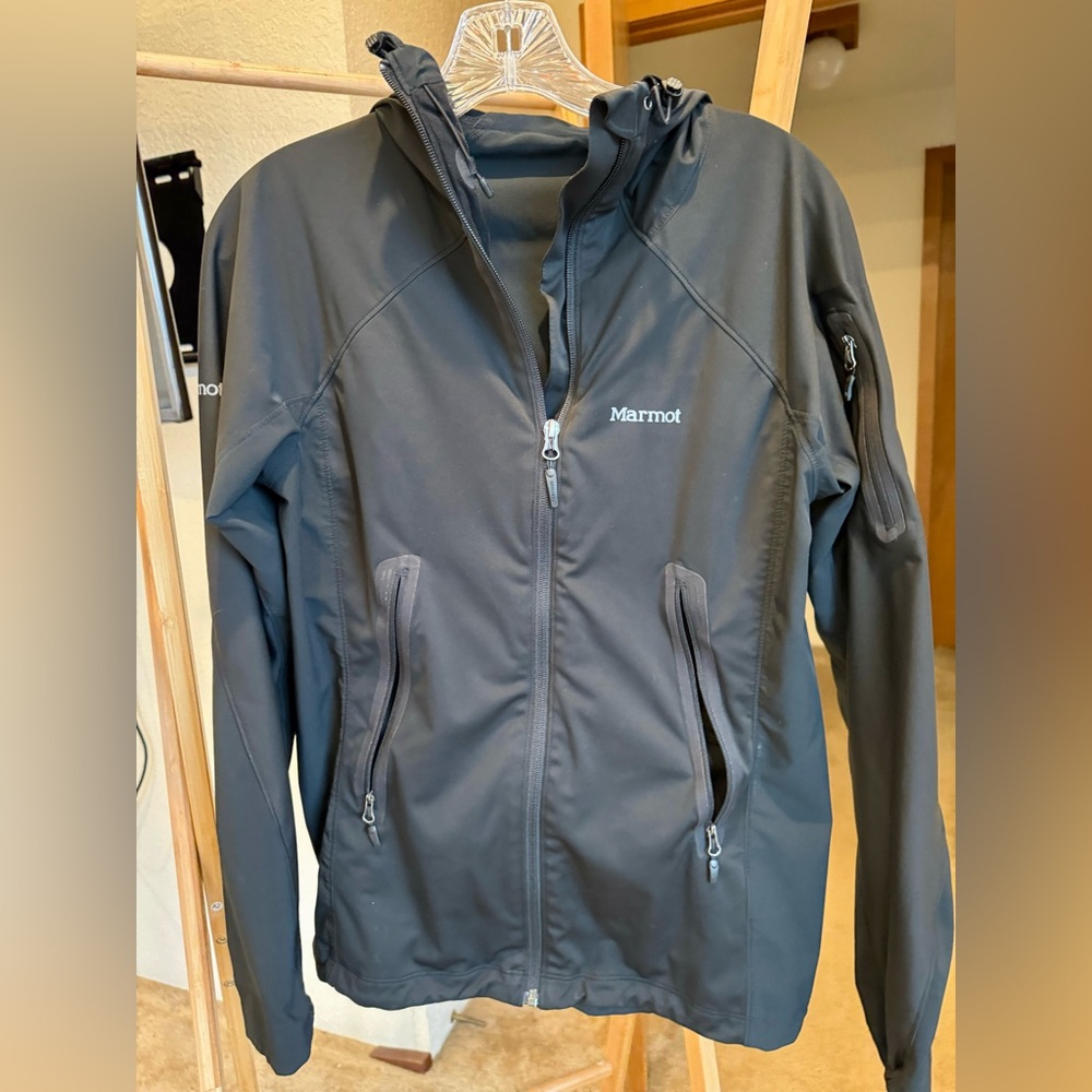 Marmot zip Hoodie - Women’s M
